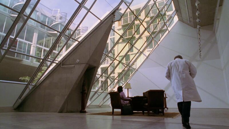 Fichier:Cabinet du médecin de Caprica.jpg